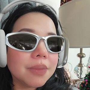 Meet your Posher, Chi